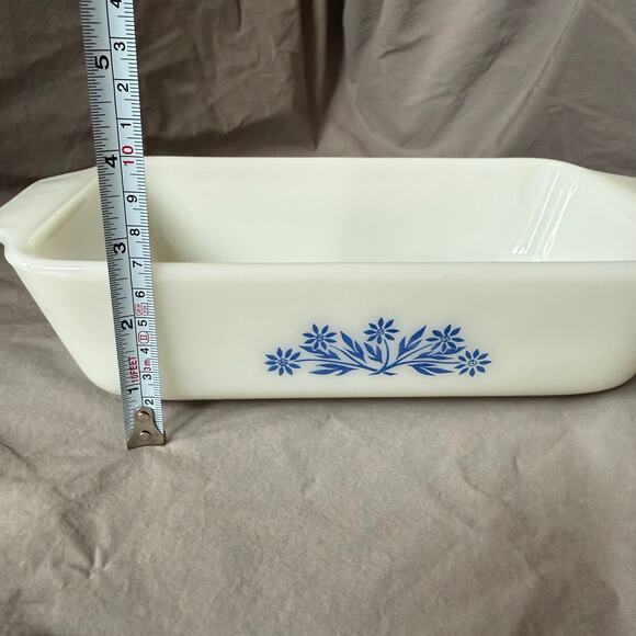 Vintage Anchor Hocking Fire-King Milk Glass Loaf Pan Blue Flower Pattern 9 x 5" - Picture 7 of 8